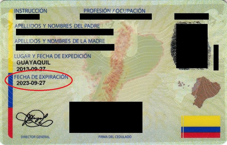 Reverso de la cédula ecuatoriana con el campo «Fecha de expiración» marcado en rojo, debajo de «Lugar y fecha de expedición»